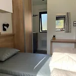 Camp'hotel Domaine Du Perche Bellemois 度假居