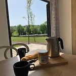 Camp'hotel Domaine Du Perche Bellemois Holiday home Belleme