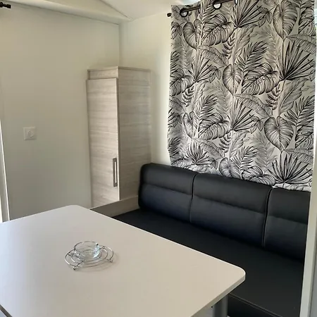 Camp'hotel Domaine Du Perche Bellemois