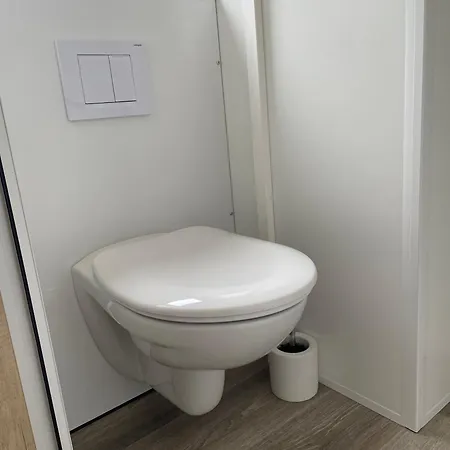 Camp'hotel Domaine Du Perche Bellemois Σπίτι διακοπών *