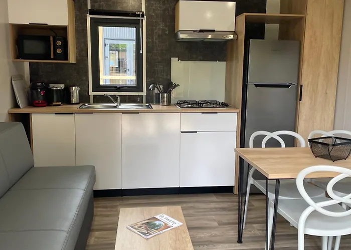 Casa de Férias Camp'hôtel Domaine Du Perche Bellêmois *