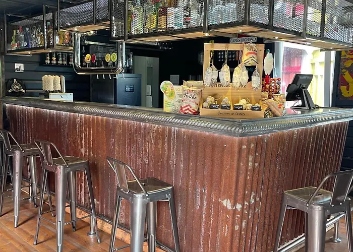 Camp'hotel Domaine Du Perche Bellemois *